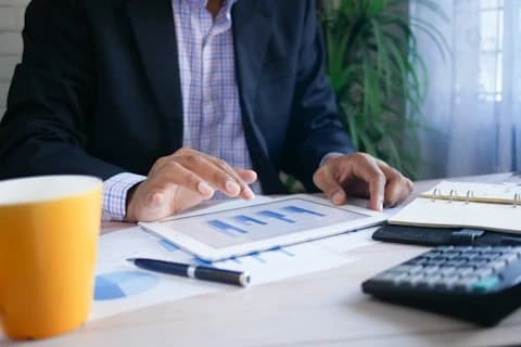 Student studying finance